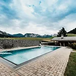 Hohenfels 4*
