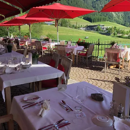 Hohenfels 4* Tannheim