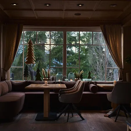 Hohenfels 4*
