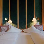 Hohenfels Otel 4*